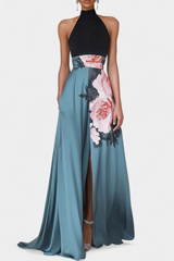 Radmila A-Linienkleid mit schwarzem Oberteil und blumigem Rock in Kontrastfarben – Blau