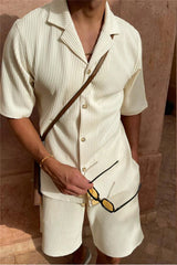 Herren-Shorts-Set mit gestreiftem Kurzarmhemd – Beige