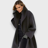 Lerisse – Eleganter Mantel mit Kapuze – Schwarz