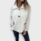 Lunaris – Jacke mit Kontrastärmeln – Weiß
