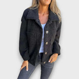 Yarila – Kuschelige Jacke – Schwarz