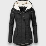 Jesmira – Plissierter Mantel – Schwarz