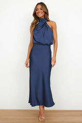Satiniertes langes Kleid | Salbeigrün | Eleganter Drapierter Kragen – Marineblau