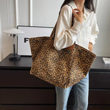 Oversized Canvas Strandtas – Damen Shopper mit Leopardenmuster – Braun