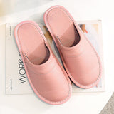 Hugo | Bequeme vegane Lederslippers – Luxus & Entspannung – Rosa