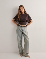 Damen T-Shirt mit Weiten Ärmeln – Leichtes, Atmungsaktives Loose Fit Top – Braun