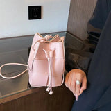 Anikadel Crossbody Beuteltasche – Hellrosa