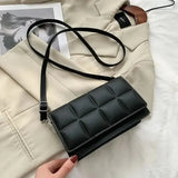 Delilah Leder-Schultertasche – Schwarz