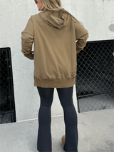 Emmanuelle Hoodie mit Handwärmern – Olive