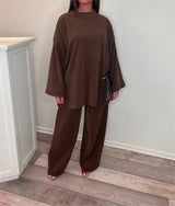 Ingrid Geripptes Loungewear-Set – Braun