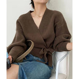 Leighanne Wickelstrickpullover – Kaffee