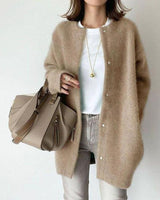 Letitia Mittellange Strickjacke – Beige