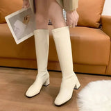 Marinella Kniehohe Blockabsatz-Stiefel – Beige