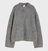 Merryn Flauschiger Strickpullover – Grau