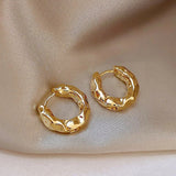 Micara - Dimpled Charms - Ohrringe – Gold