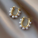 Micara - Pearl-fect Hug - Ohrringe – Gold