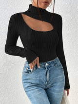 Ofelia Rollkragenpullover mit Hohlbrust – Schwarz