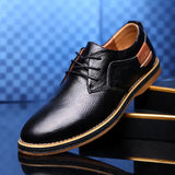 Kostis - Atmungsaktive Lederschuhe – Schwarz