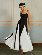 Victoria - Langes Kleid mit zweifarbigem Muster – Schwarz