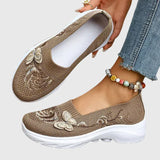 Philippa | Damen Bestickte Schmetterling Slip-On Loafer – Khaki