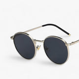 Unisex Designer Sonnenbrille mit Rundgläsern – Nova – Silber Grau