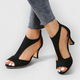 Nessa | Orthopädische Sandalen mit Absatz und Cut-Out – Schwarz