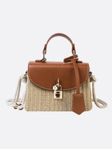Livia | Kleine Damen-Strohtasche mit schwarzer Kunstleder-Klappe, Henkel & abnehmbarem Schultergurt – Crossbody- & Handtasche für Sommer – Braun