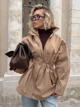Noela | Taillierter Trenchcoat Mit Stehkragen – Beige