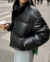 Elva | Damen Steppjacke Kurz Loose Fit Mit Stehkragen – Schwarz