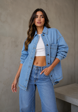 Oversize-Jeanshemd mit Vordertasche – Nadja – Blau