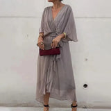 Amanda - Elegantes Kleid mit V-Ausschnitt – Grau