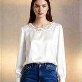 Quitterie – Satin Bluse Mit Perlenkragen – Weiß