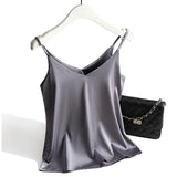 Damen Satin Top mit Spaghettiträgern und V-Ausschnitt – Grau