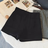 Faustina | Wollene Shorts mit schickem Stil – Schwarz