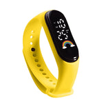 Daphne - 3 Bar Wasserdichte Digitaluhr Mit Robustem Silikonarmband, Ovalem Gehäuse, 45mm Zifferblatt – Gelb
