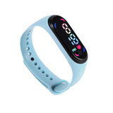 Daphne - 3 Bar Wasserdichte Digitaluhr Mit Robustem Silikonarmband, Ovalem Gehäuse, 45mm Zifferblatt – Hellblau