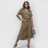 April | Schickes Bequemes Kleid – Khaki