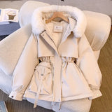 Damen Winterparka mit Kunstfell Kapuze und verstellbarer Taille – weiß