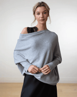 Xanthe | Damen Asymmetrischer Off-Shoulder Pullover – Hellgrau